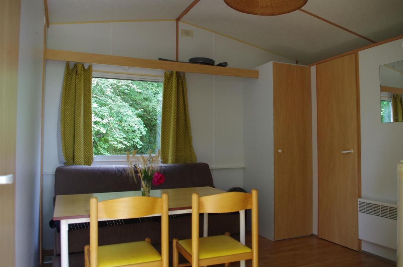Hotel Camping La Bergerie La Chapelle-Achard Exterior foto