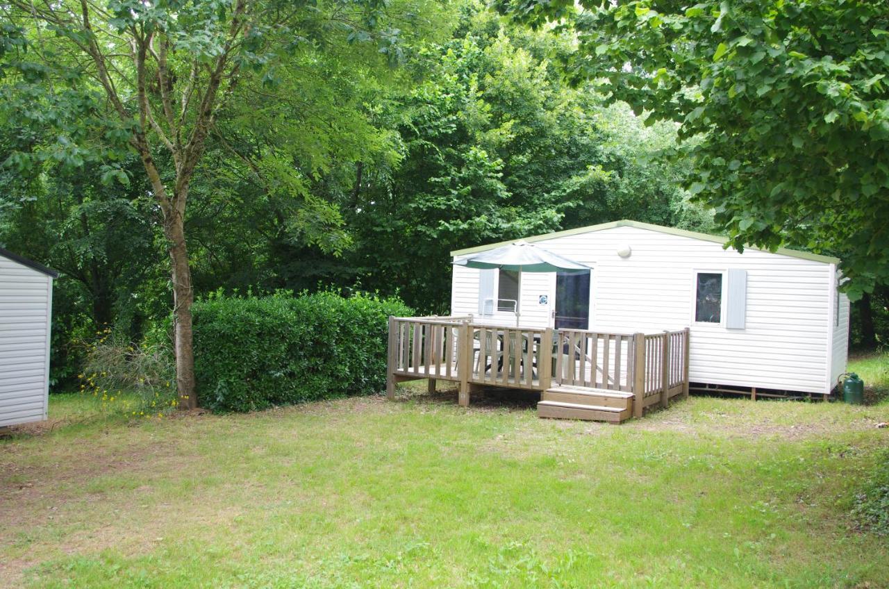 Hotel Camping La Bergerie La Chapelle-Achard Exterior foto