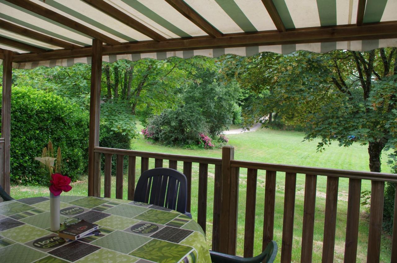 Hotel Camping La Bergerie La Chapelle-Achard Exterior foto