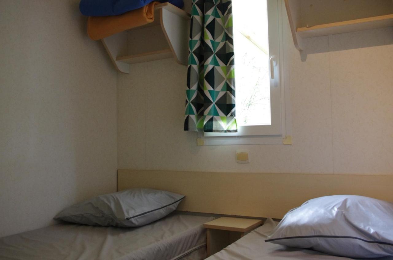 Hotel Camping La Bergerie La Chapelle-Achard Exterior foto